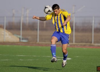 Viitorul Jilava a învins la scor, 7-2 cu Marius Lăcătus, profitând de remiza  dintre Unirea Tricolor şi Dinamo III